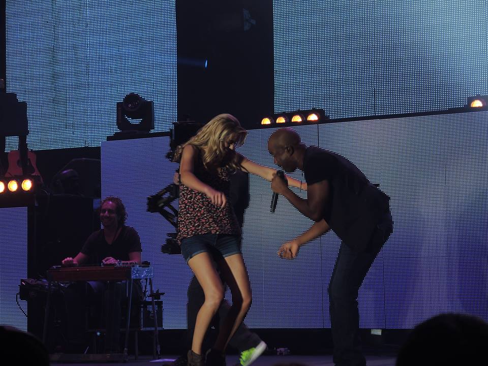 The star of the music video danced with Darius on stage during the concert that night. The footage will also be used in the music video.