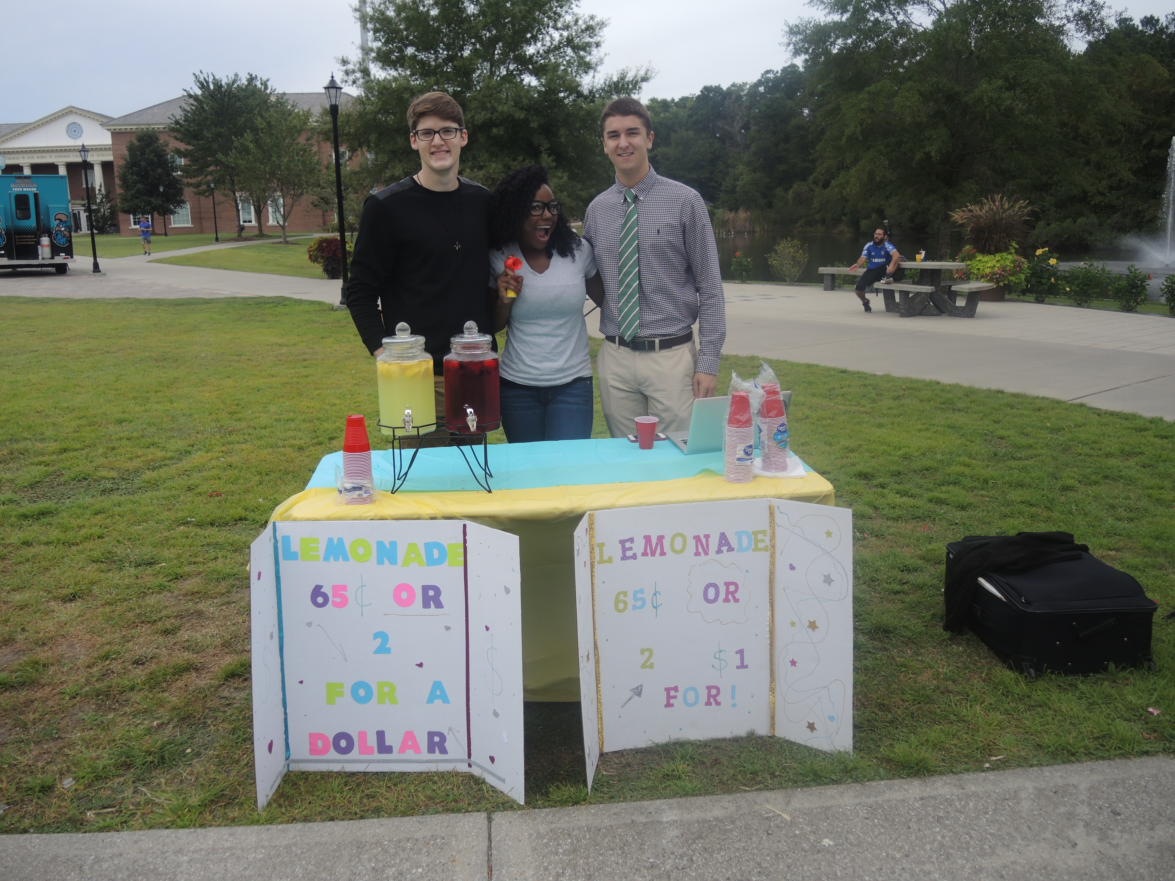 These students used fresh fruit and a strategic location to attract customers to their stand.